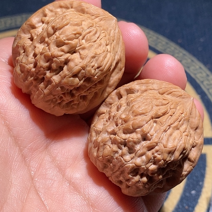 【闪购商品】文玩核桃吊坠金钱豹