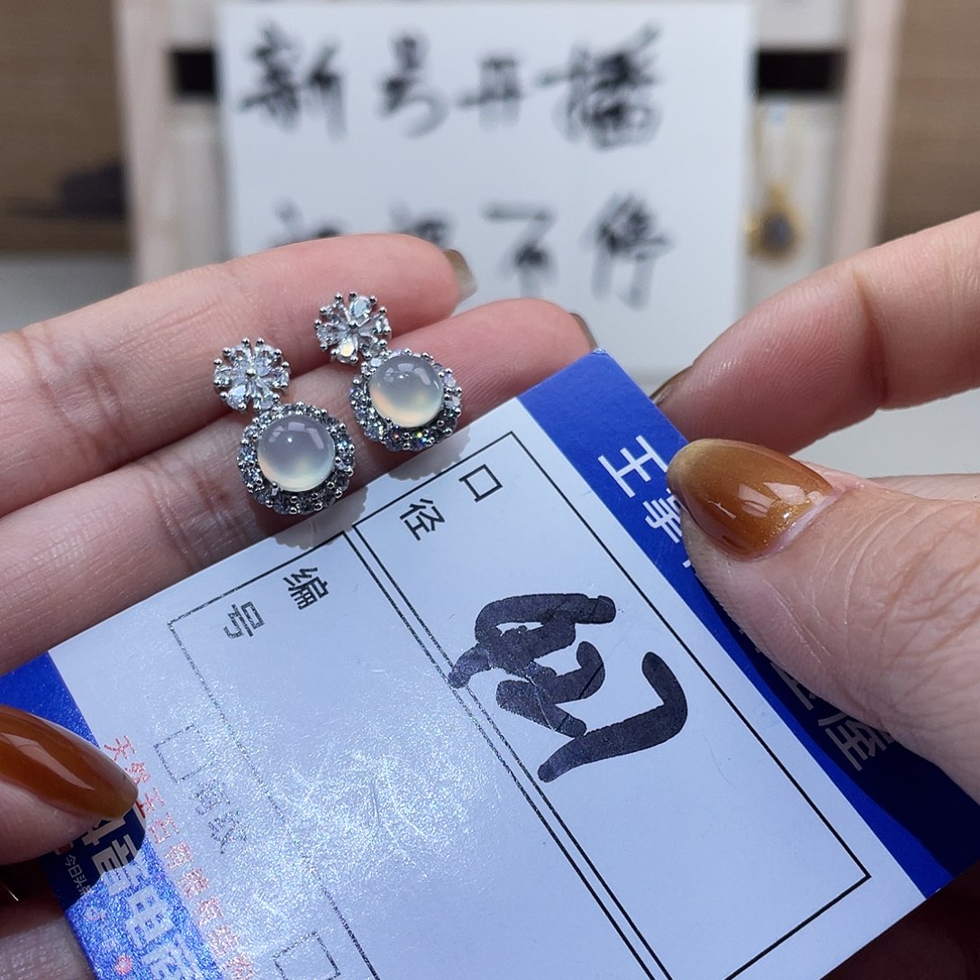 岫玉合金吊坠吊坠