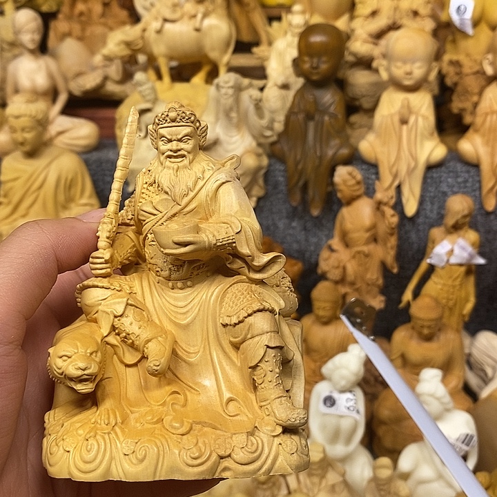 黄杨木黄杨木赵公明瑕疵