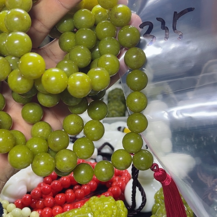 蛇纹石玉项链未镶嵌i****i