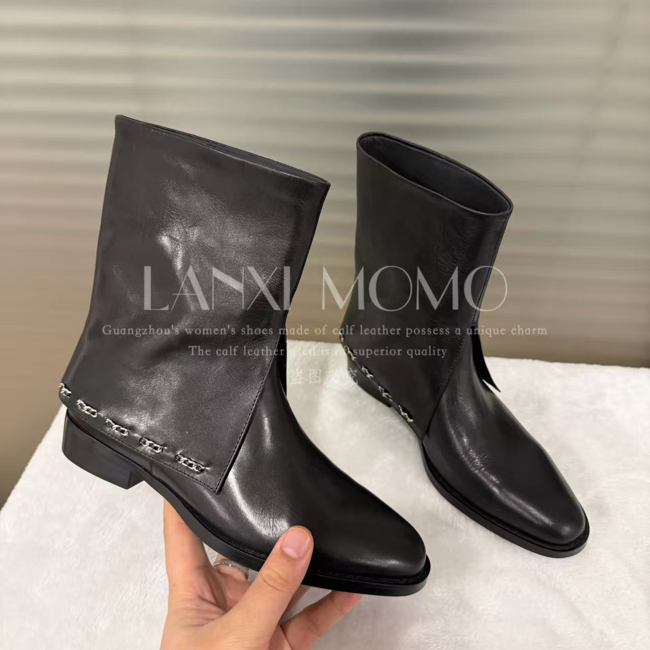  【LANXI  MOMO】时尚百搭黑色中筒尖头秋冬英伦风靴子25XZ651LX