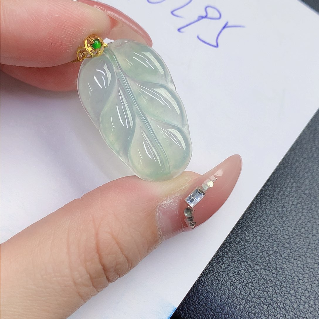 【闪购商品】翡翠颈饰18K金镶嵌00000000