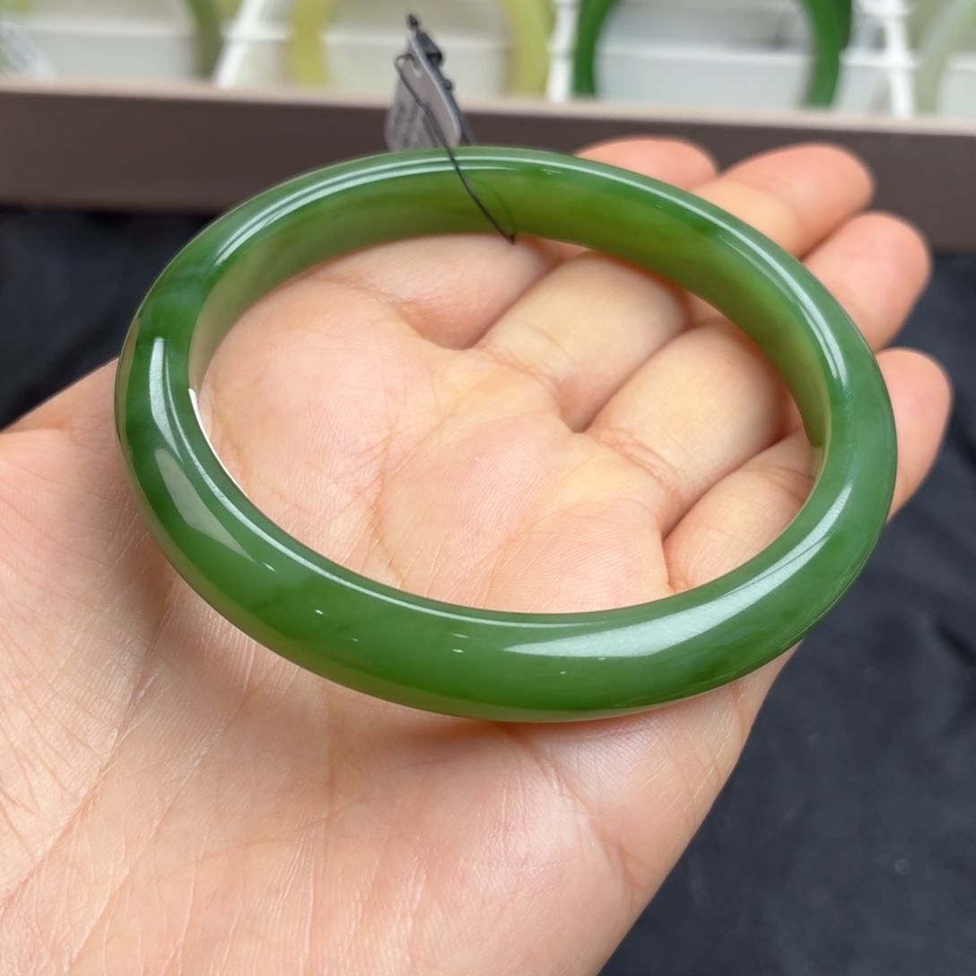 和田玉未镶嵌手镯冰底猫眼料粉阳绿59圈