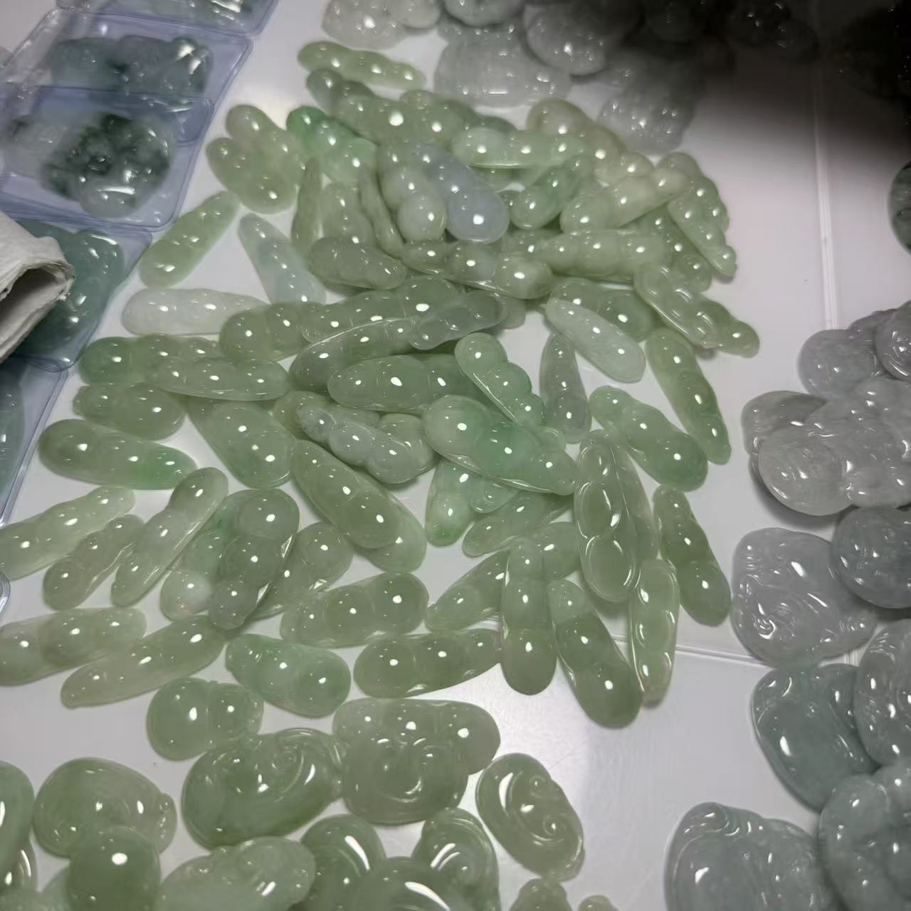 天然A货翡翠四季豆吊坠-d257-多样性发一