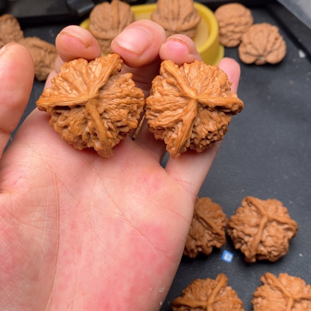 文玩核桃吊坠39人奔