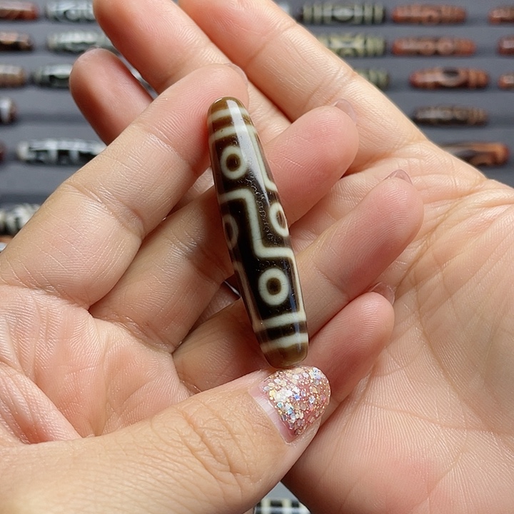 玛瑙/玉髓颈饰未镶嵌谭****司