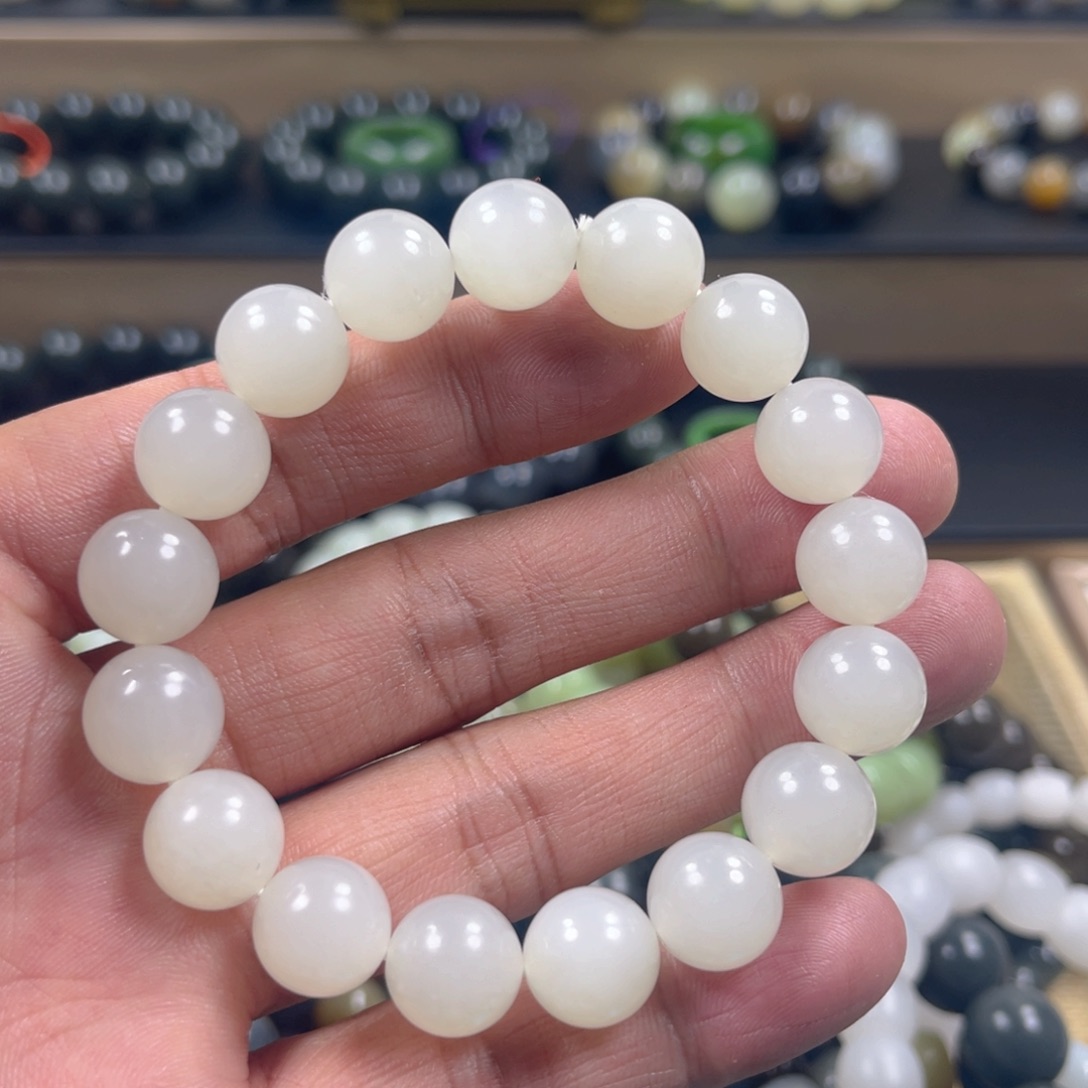 和田玉手串未镶嵌