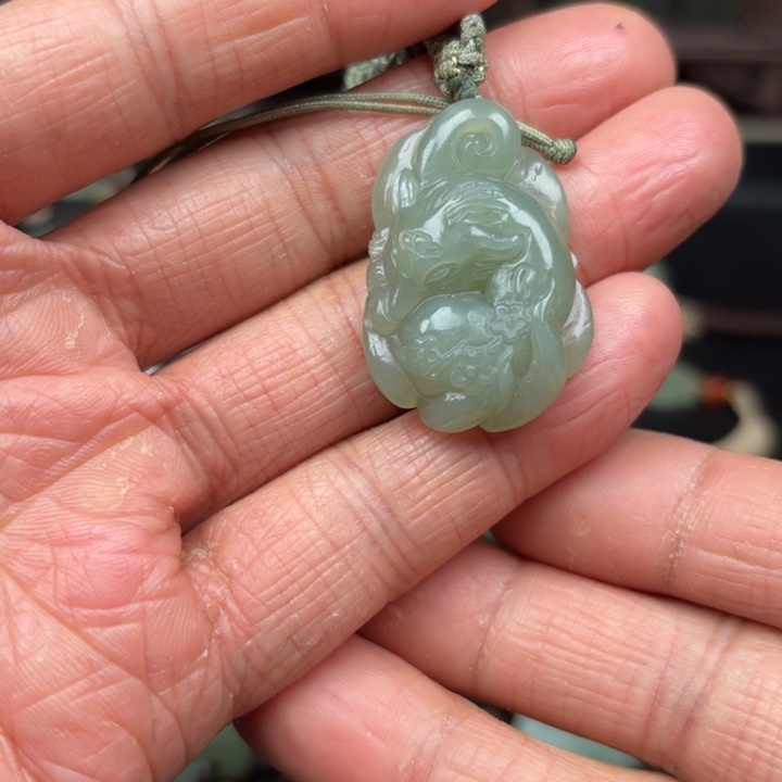 和田玉吊坠未镶嵌