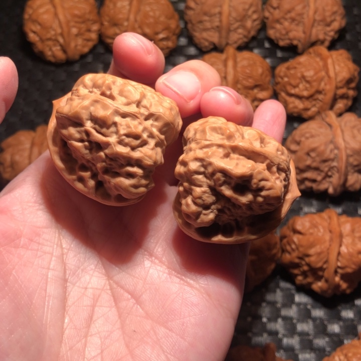 A***t文玩核桃把件蛤蟆