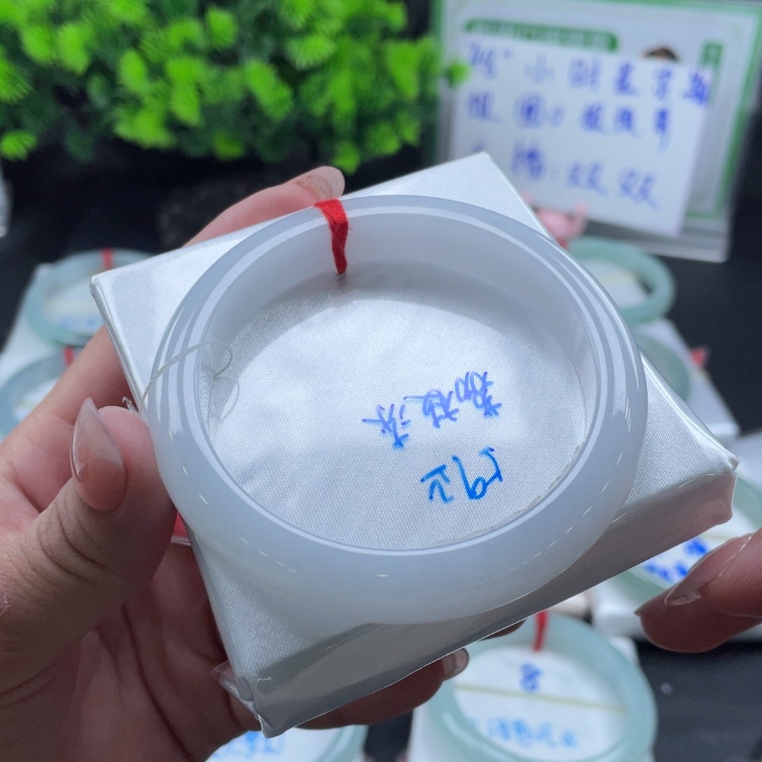 翡翠手镯未镶嵌白月光59
