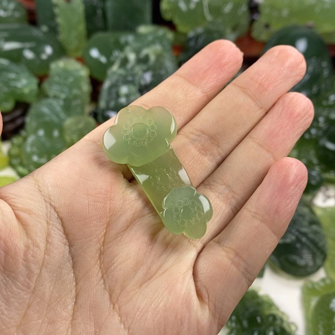 岫玉挂件未镶嵌挂件