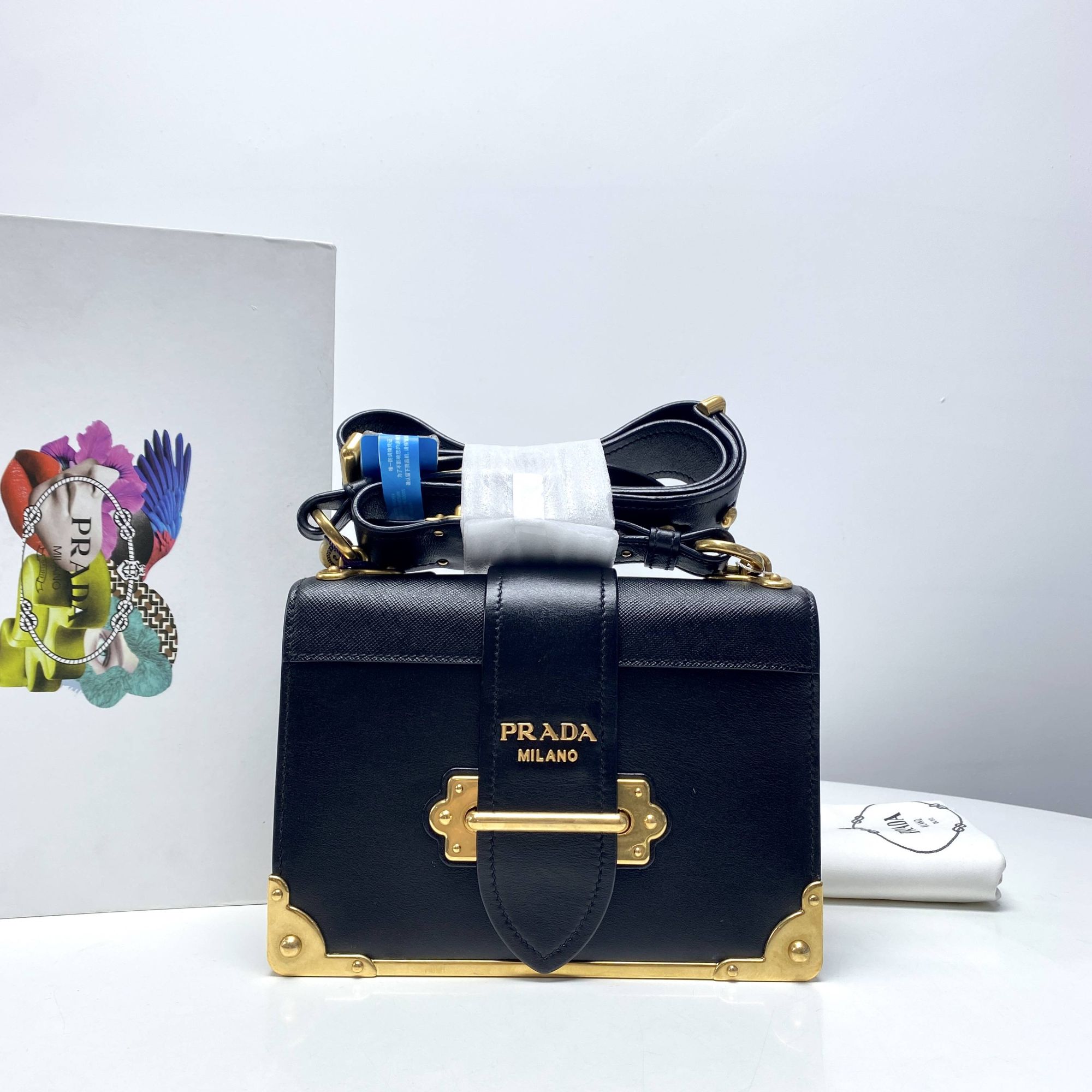 95新 Prada/普拉达 小野专属 普拉达黑金宫廷盒单肩包THFY090