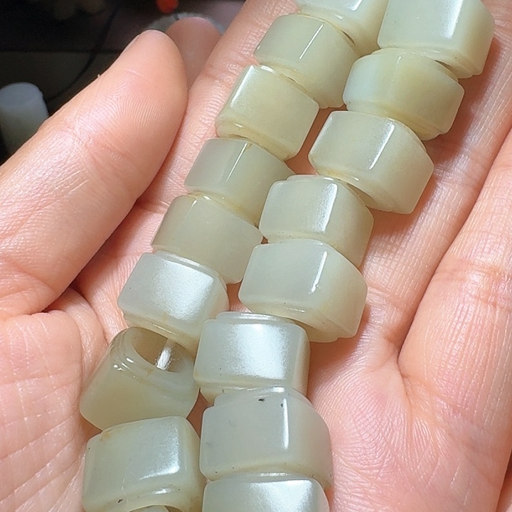 和田玉吊坠(不含链)未镶嵌三*三