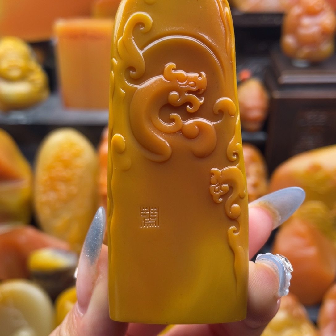 石英质玉黄蜡石手把件未镶嵌