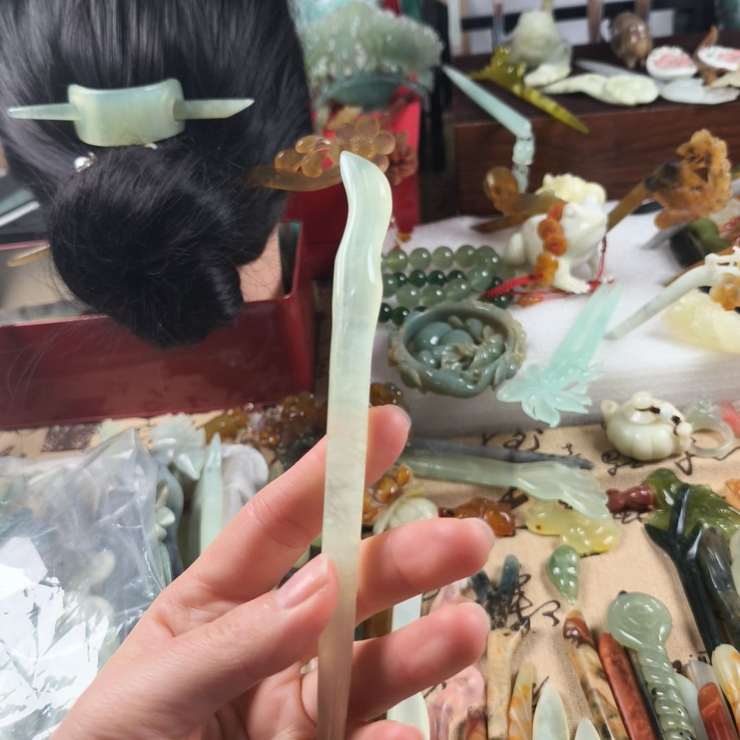 蛇纹石玉发饰合金