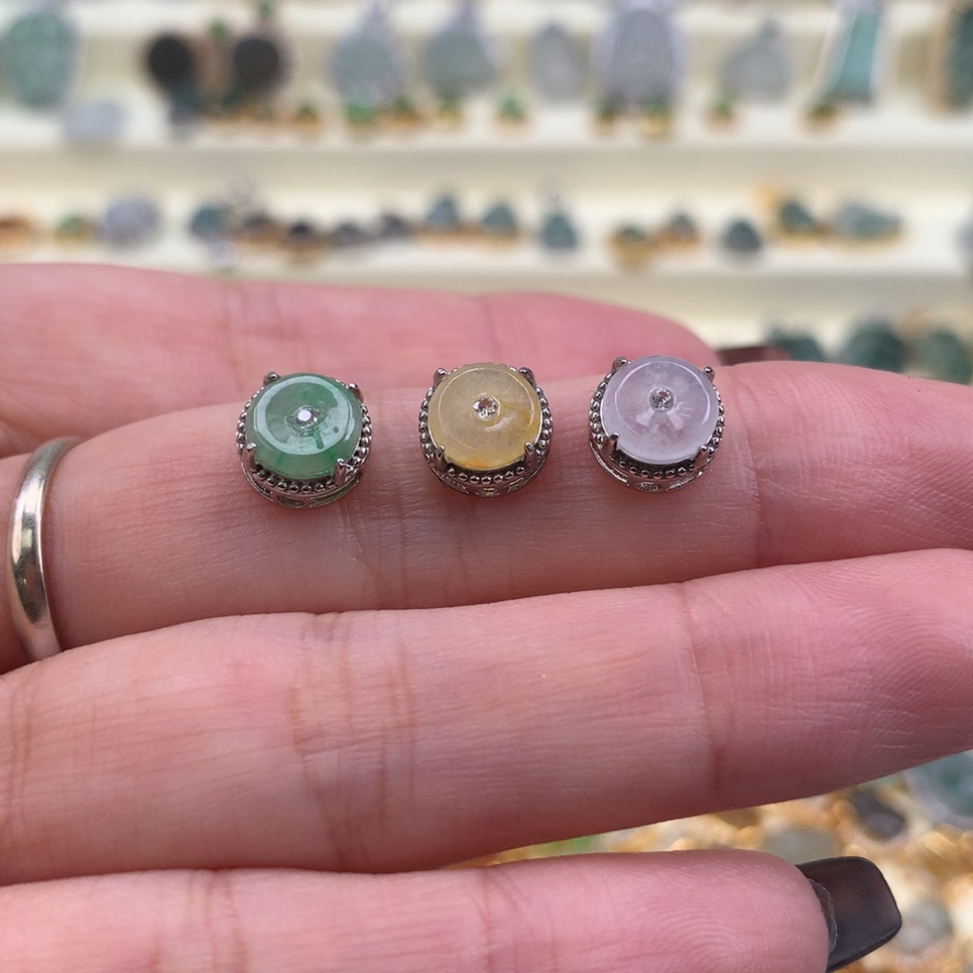 翡翠银S925镶嵌颈饰小扣子3个