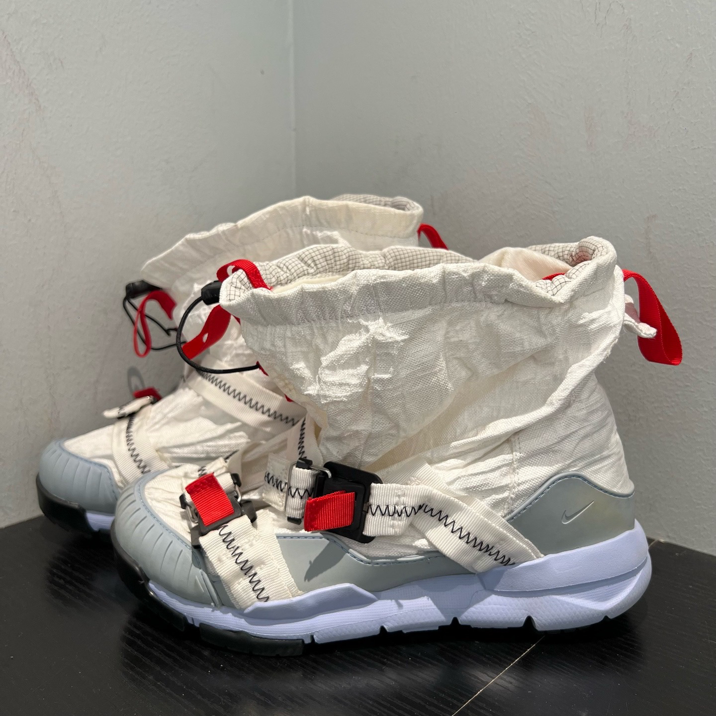 Nike耐克 Mars Yard 宇航员3.0 运动鞋42.5码/03548/S级 盒子没了