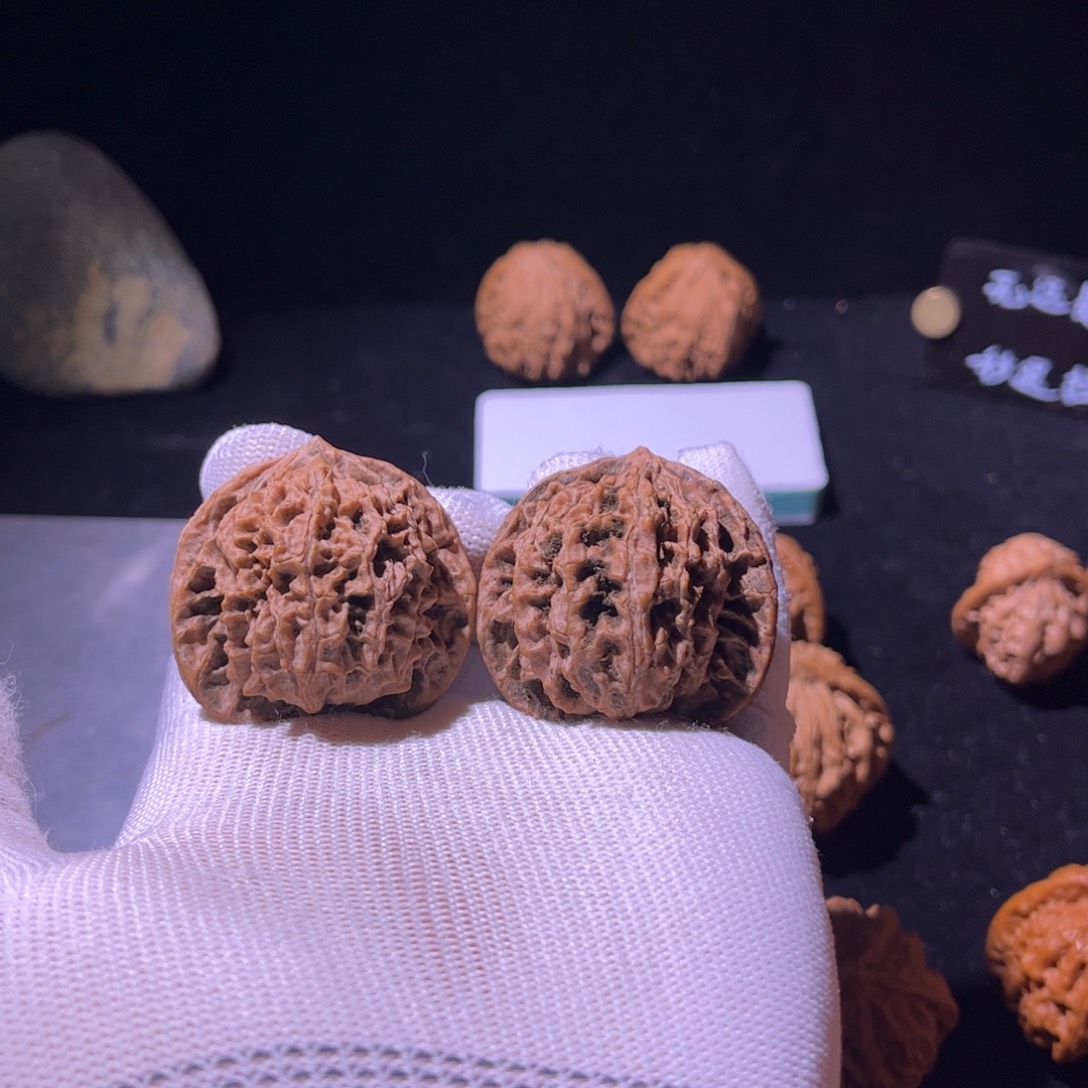 1****吊坠文玩核桃42盘龙纹