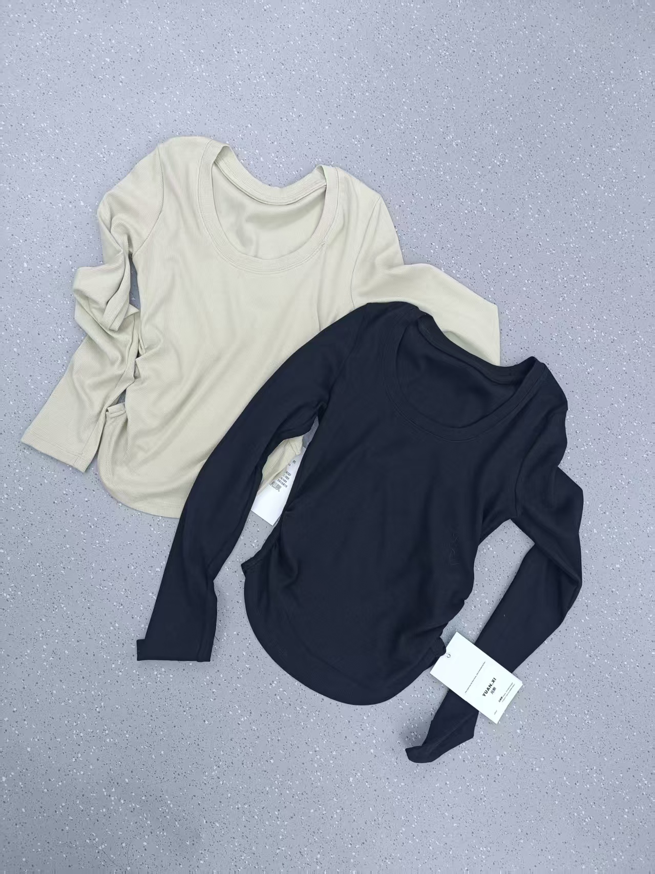 春款薄料长袖小衫