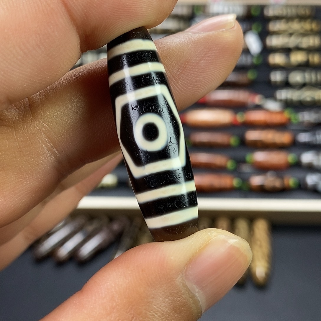 雪***狼玛瑙/玉髓未镶嵌颈饰