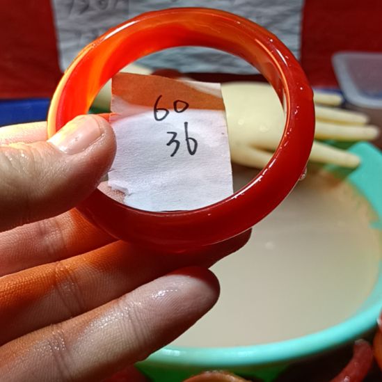 玛瑙/玉髓手镯未镶嵌