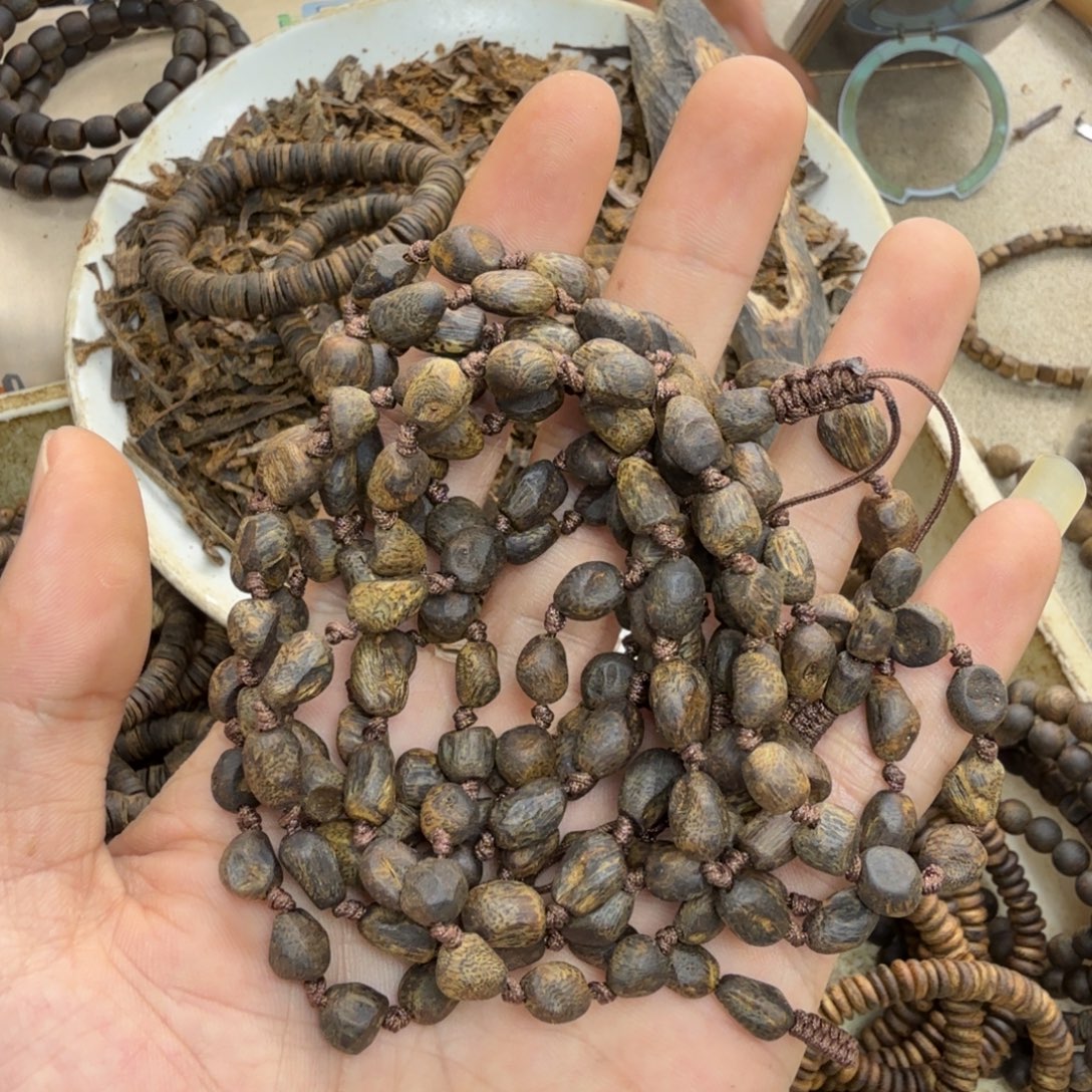 沉香碎屑沉香多圈沉水包壳13克多样性发一