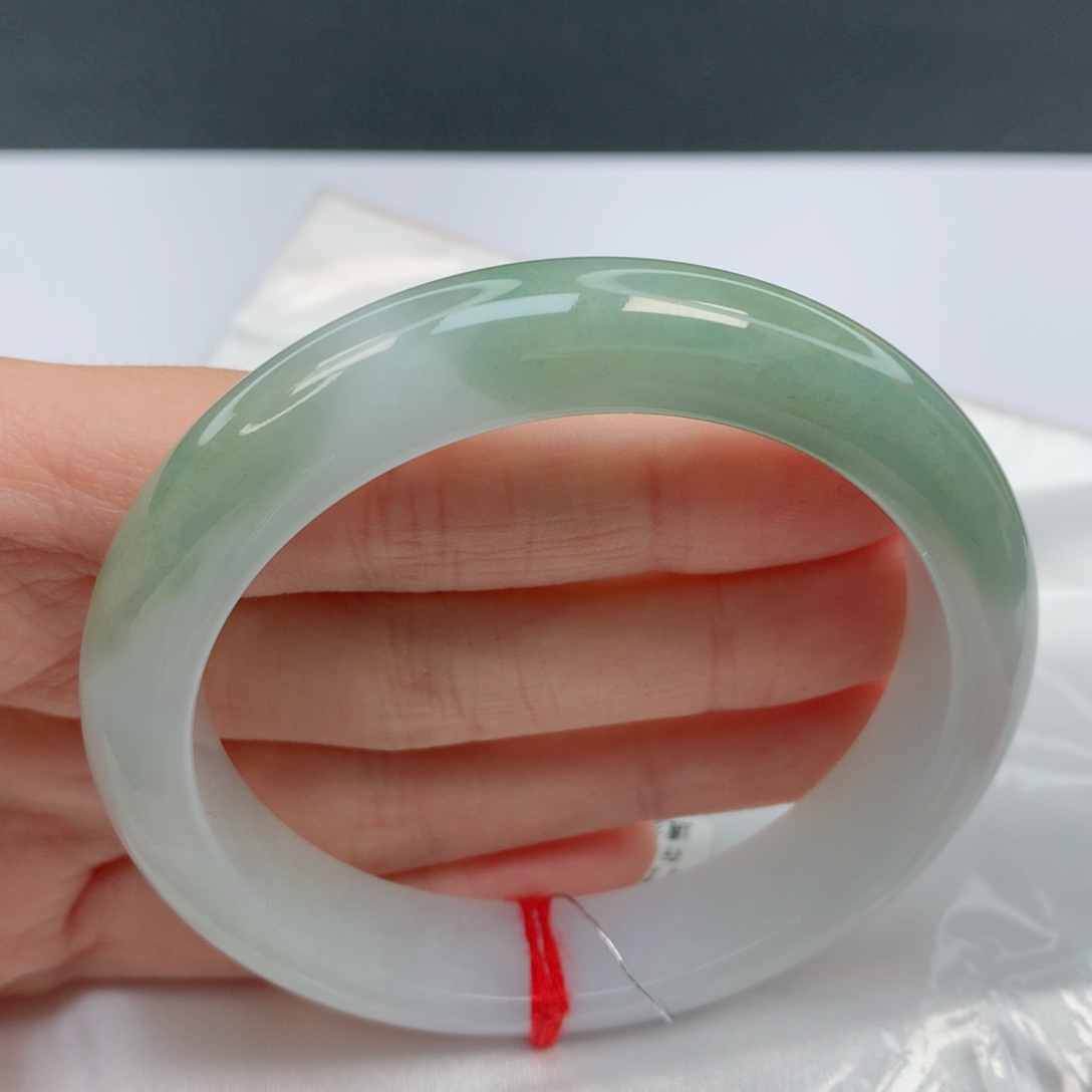 翡翠手镯未镶嵌57.6正圈