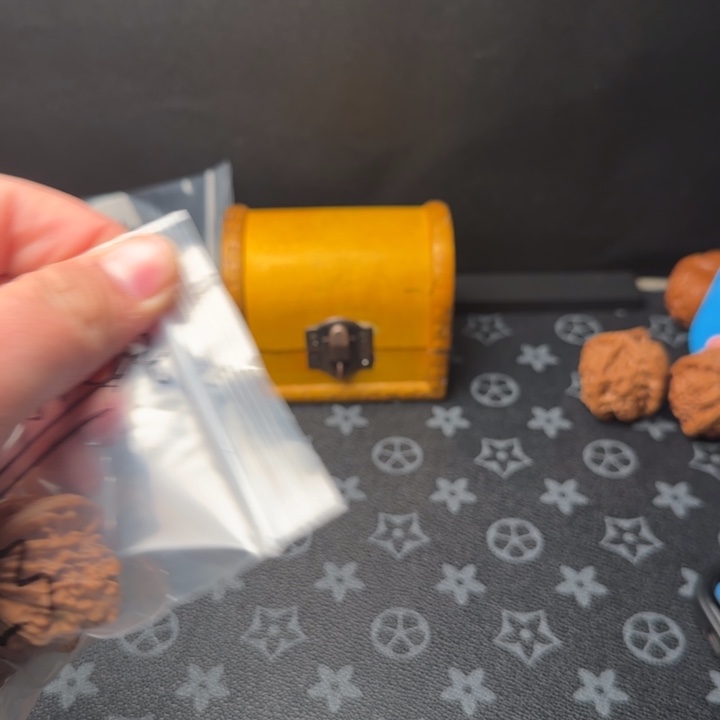 驭***上大叶紫檀（黑酸枝木类）