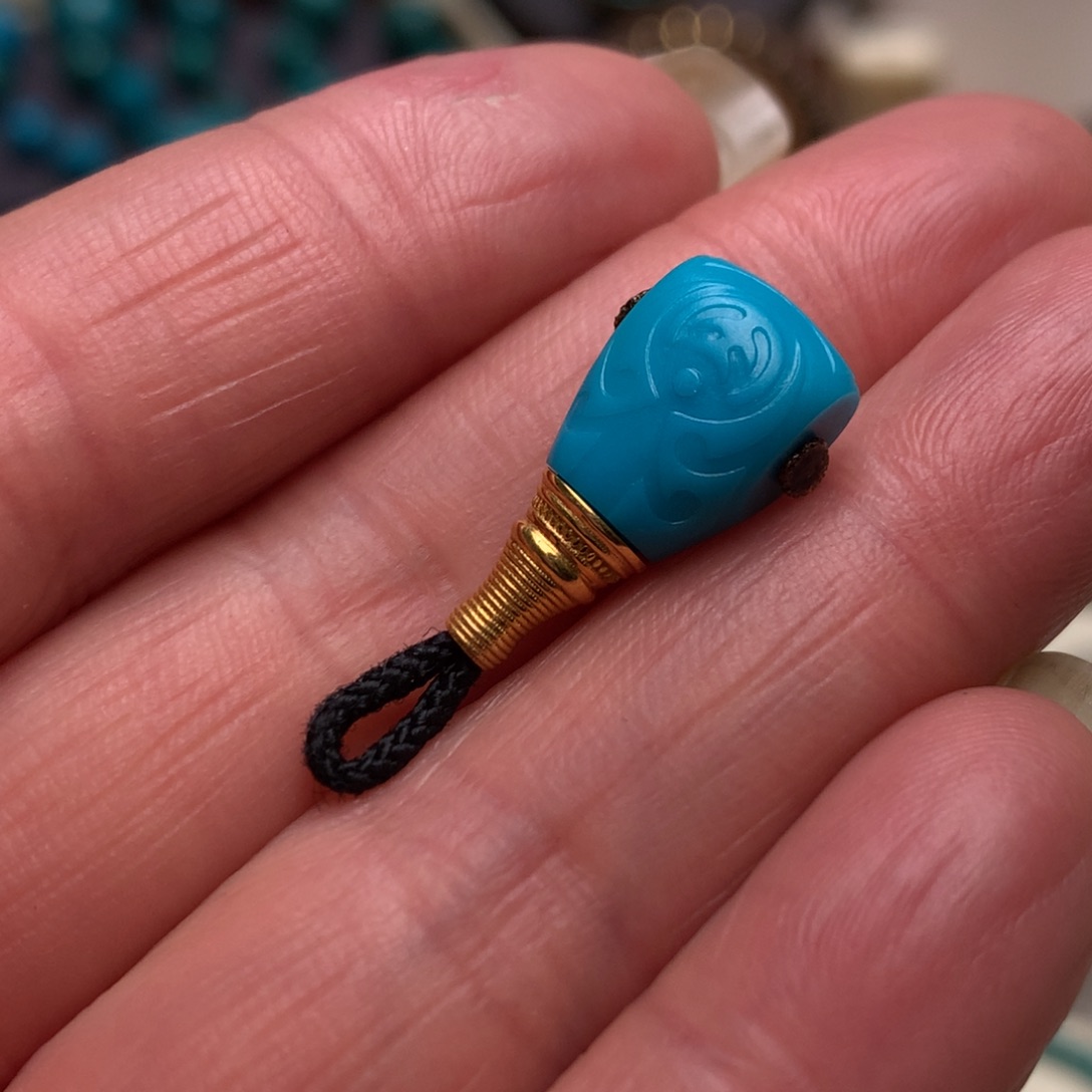 绿松石三通18K金镶嵌