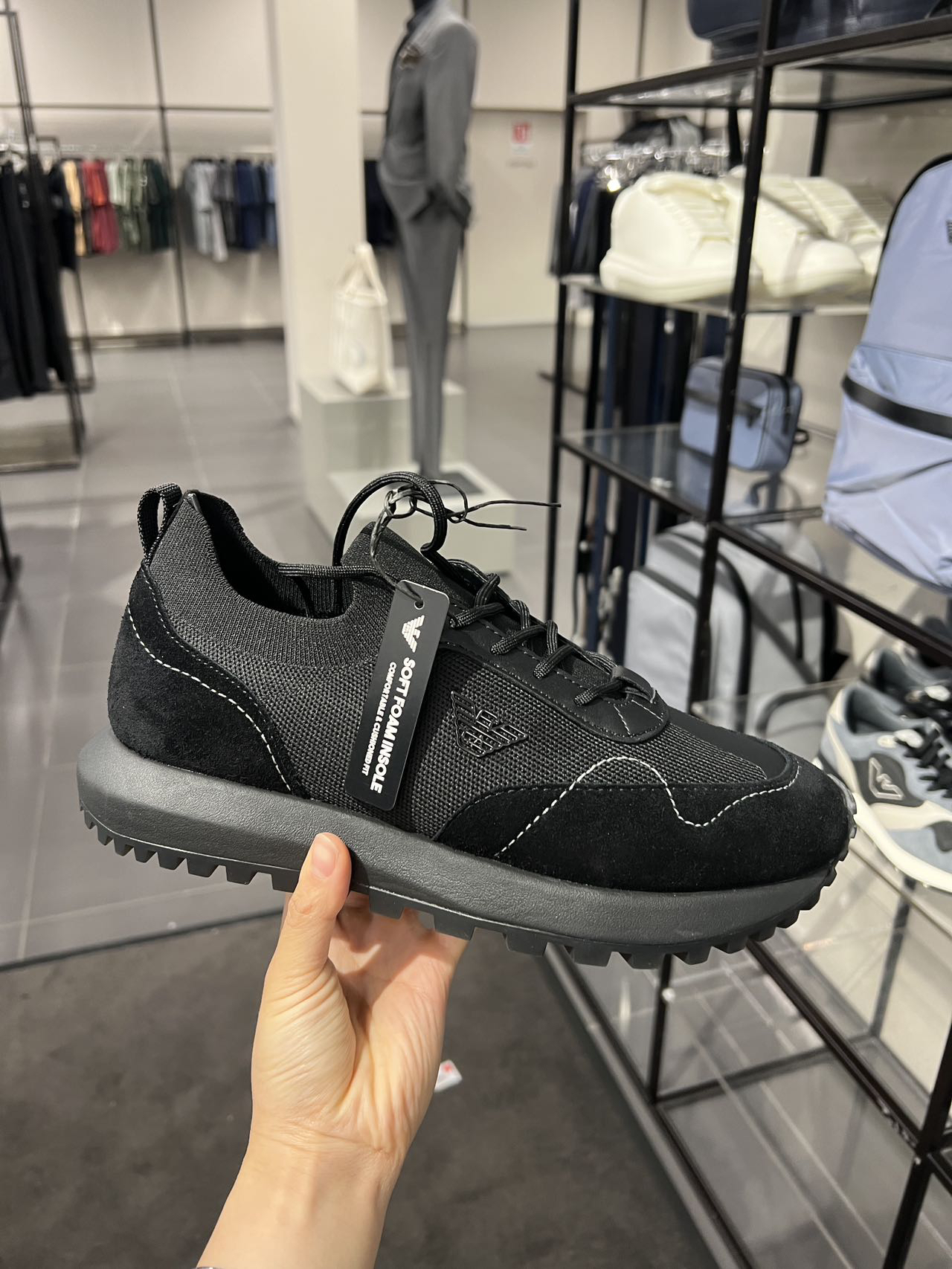 全新未使用 EMPORIO ARMANI/乔治·阿玛尼 男士休闲鞋 不退换 