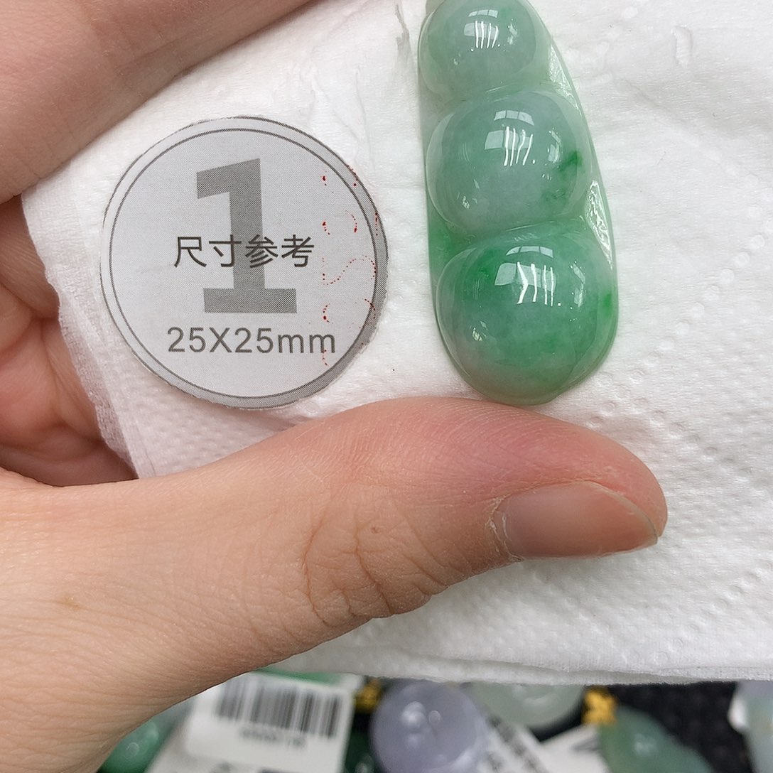 翡翠18K金镶嵌颈饰123466789999