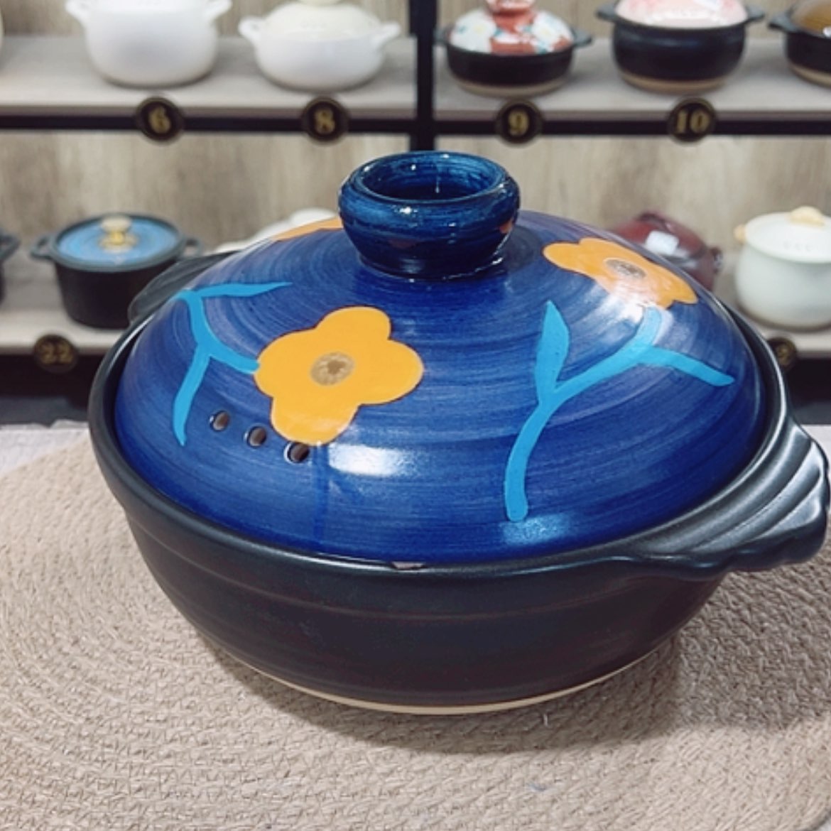 【闪购商品】2.5升砂锅黑色，微瑕