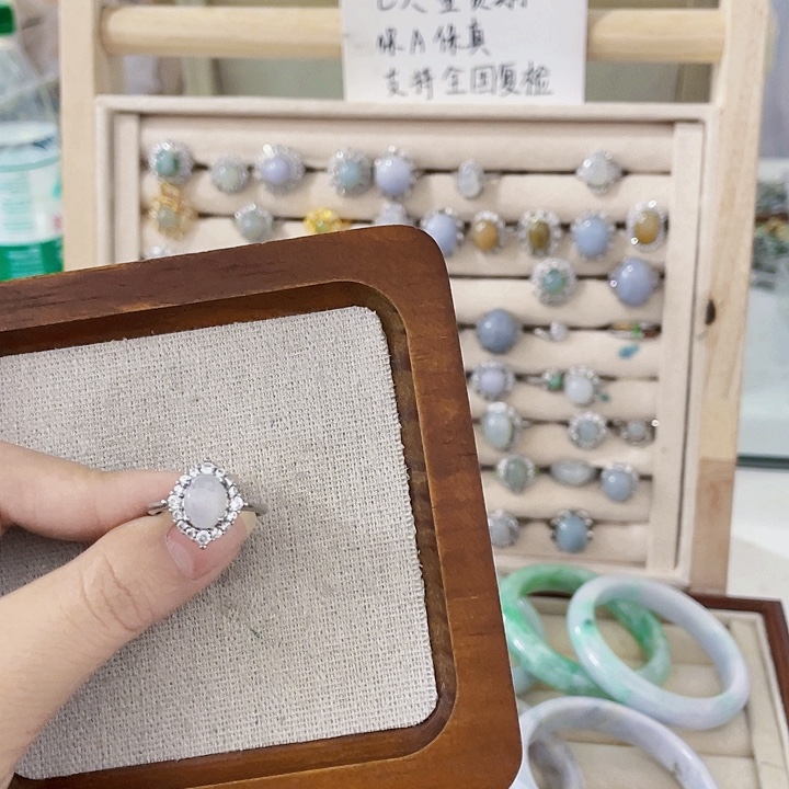 翡翠未镶嵌颈饰天然翡翠Ａ货