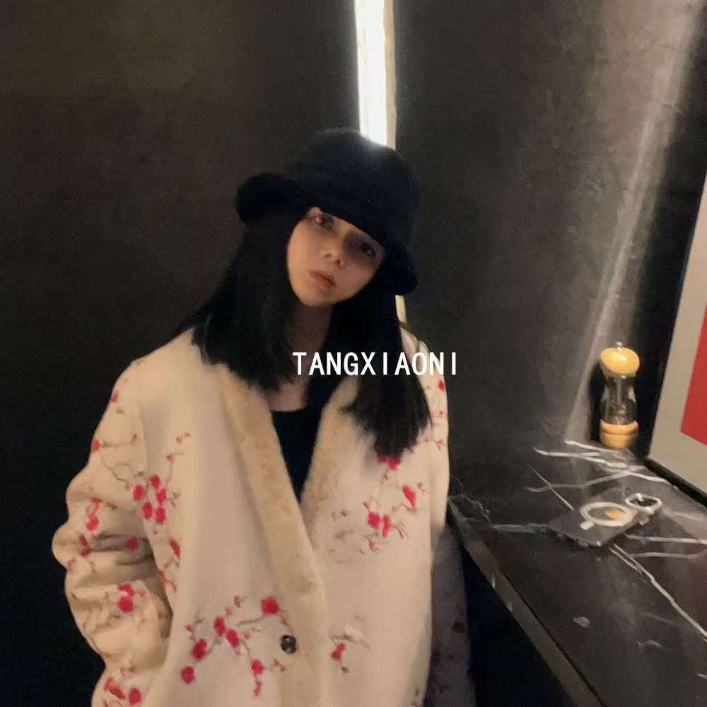 小米年末清仓四楼草草外套3