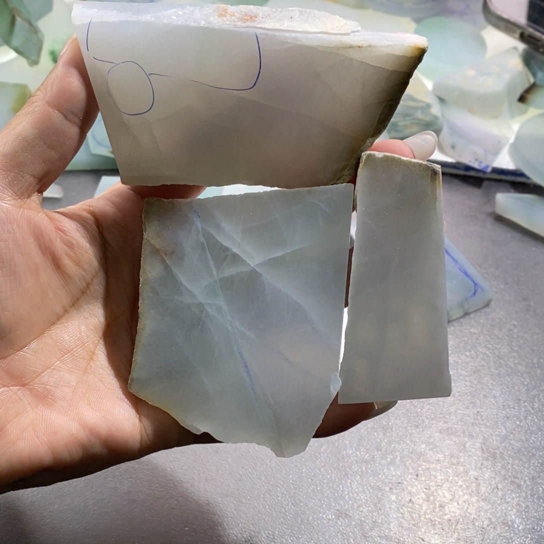 未镶嵌挂件翡翠龍**洋