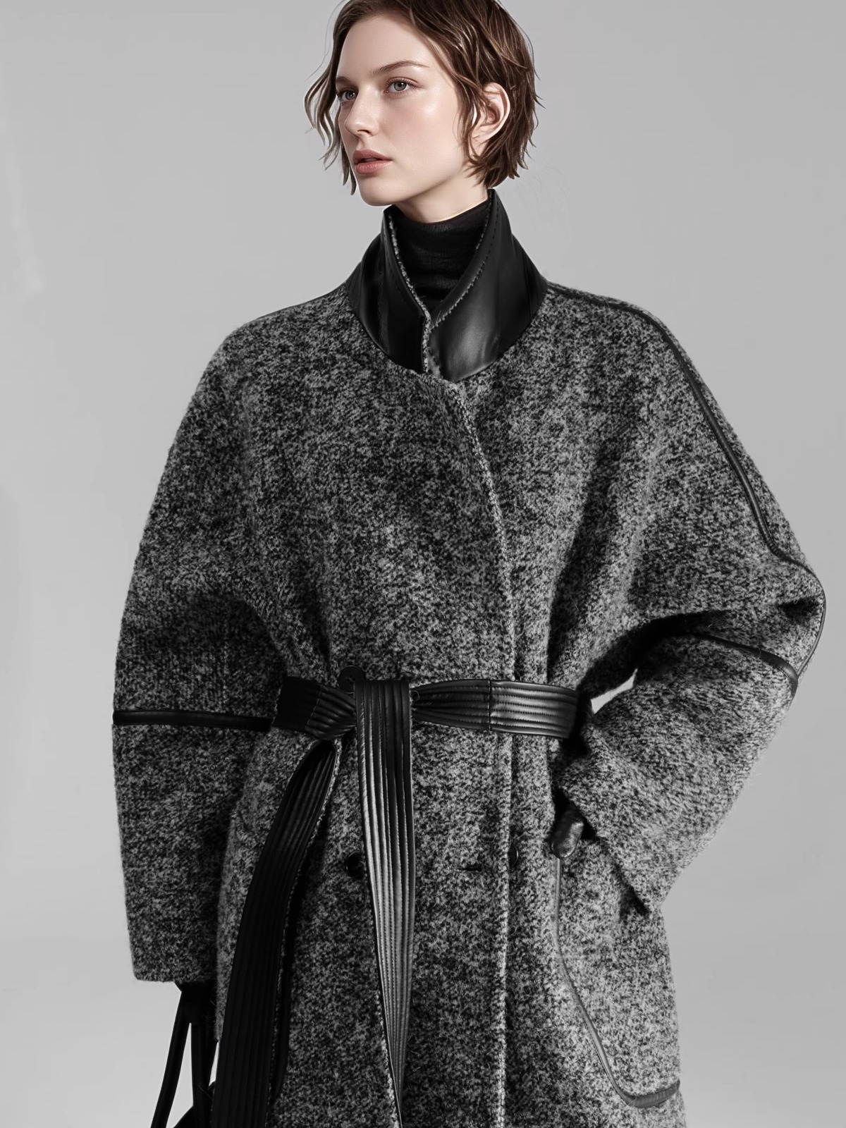 臻一-欧美高定皮边设计雪花纹大衣女双面羊驼毛呢外套PI25A0137