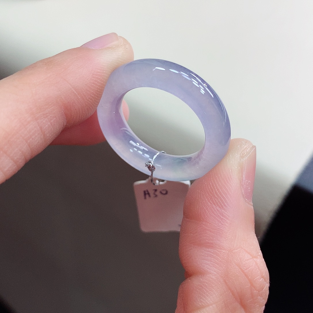 未镶嵌戒指翡翠跑*?18号