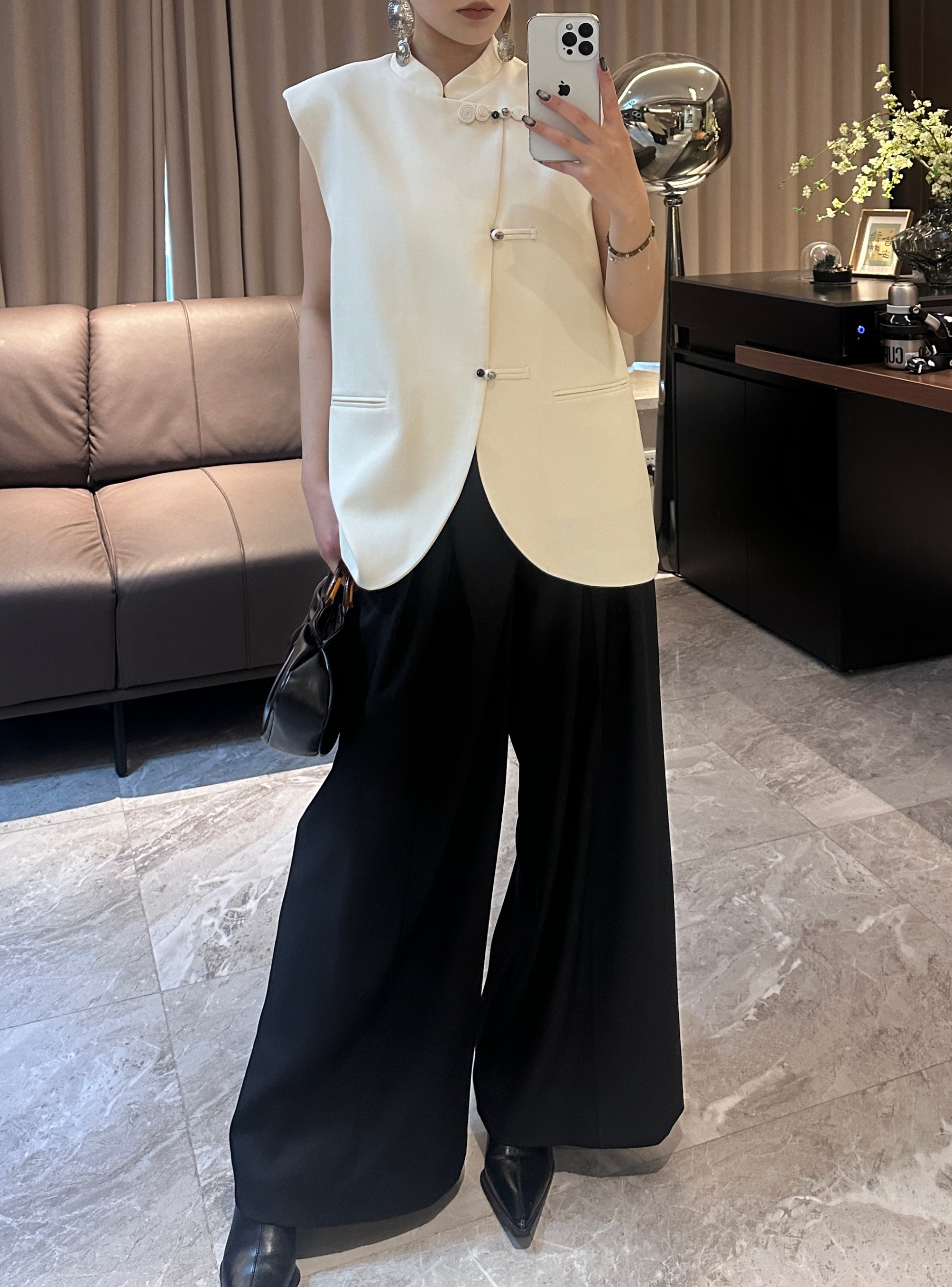 概曲（GaiQu）“能量释放”设计师款新中式轻奢收腰立领无袖垂感马夹