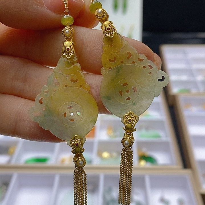 翡翠未镶嵌耳饰翡翠