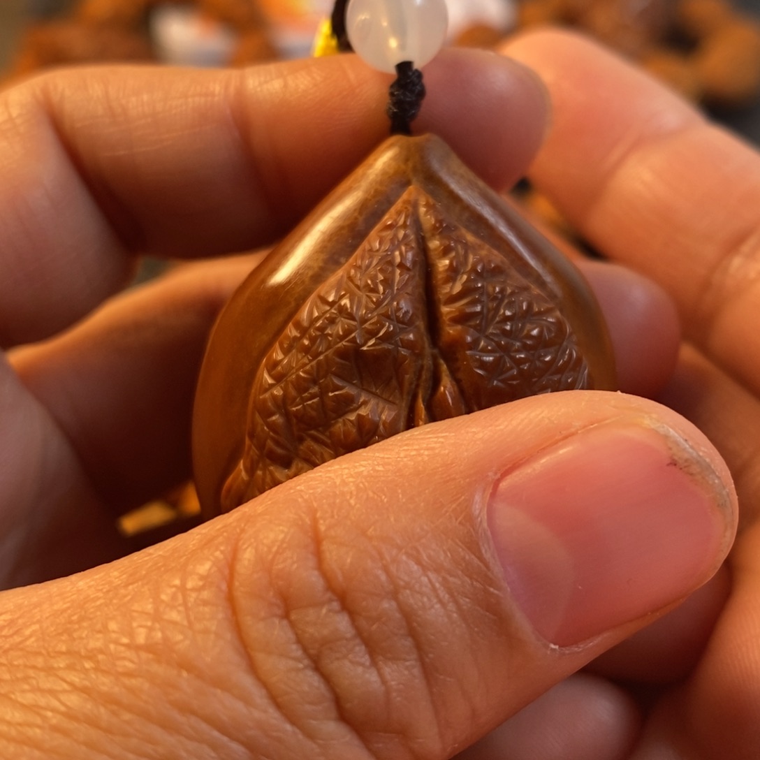 橄榄核把件生命。。。。。