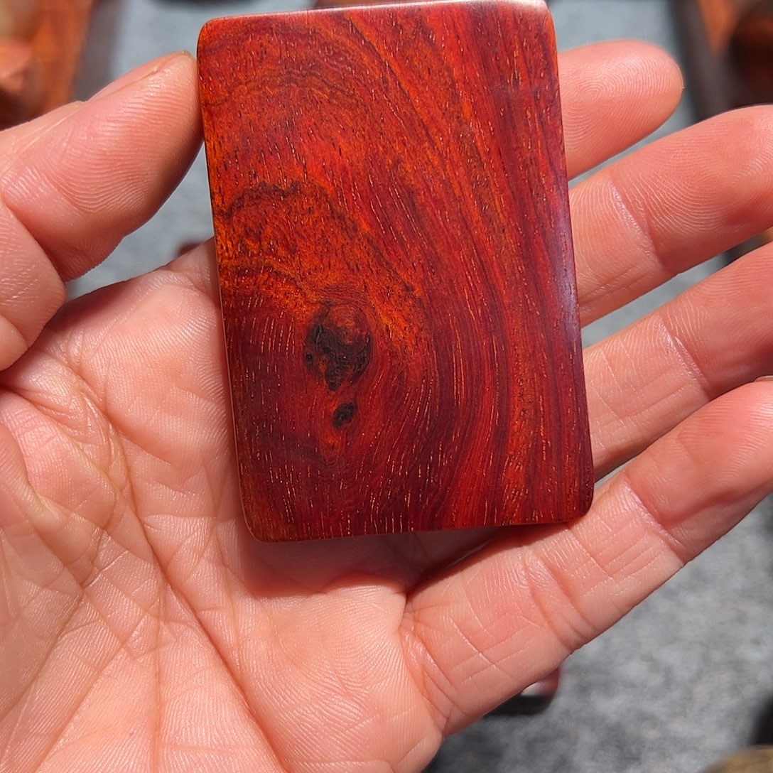 b***h檀香紫檀（小叶紫檀）