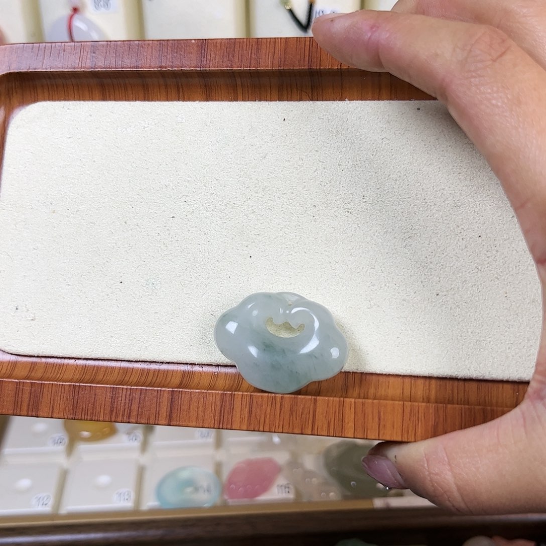 石英质玉未镶嵌项链