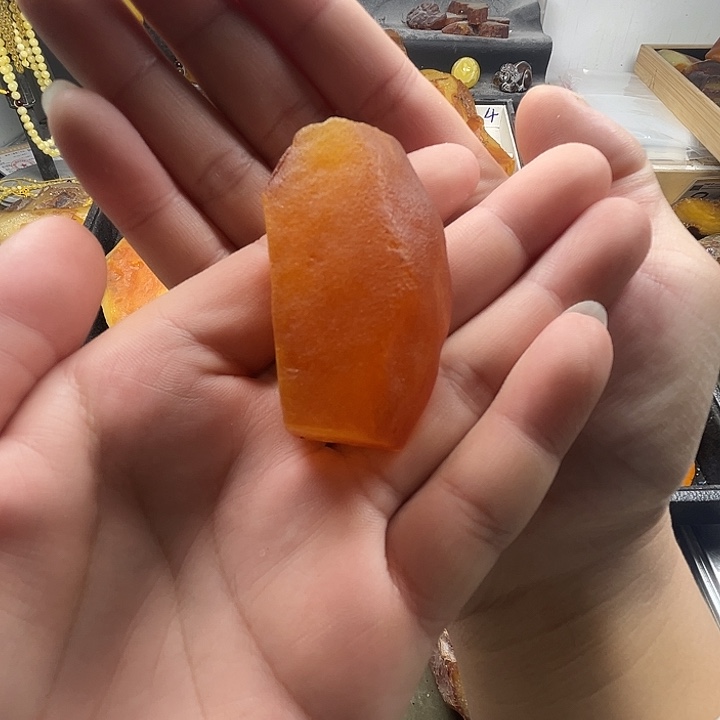 ****定制琥珀未镶嵌纯天然蜜蜡吊坠