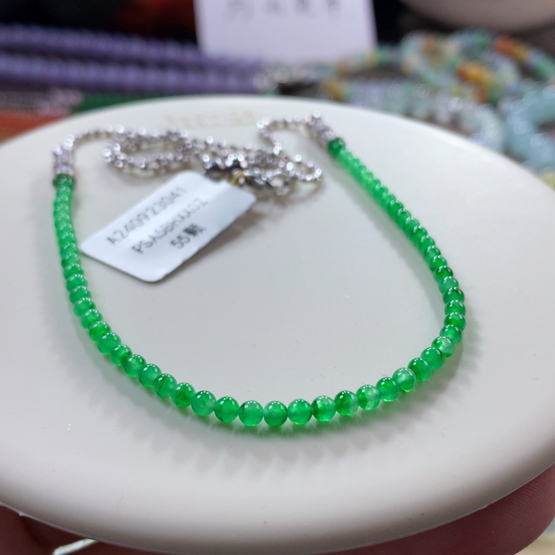 翡翠颈饰未镶嵌翡翠高冰冰阳绿小米珠卡2.8+