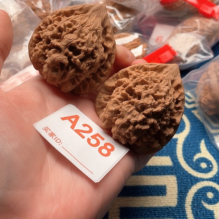 文玩核桃把件官帽