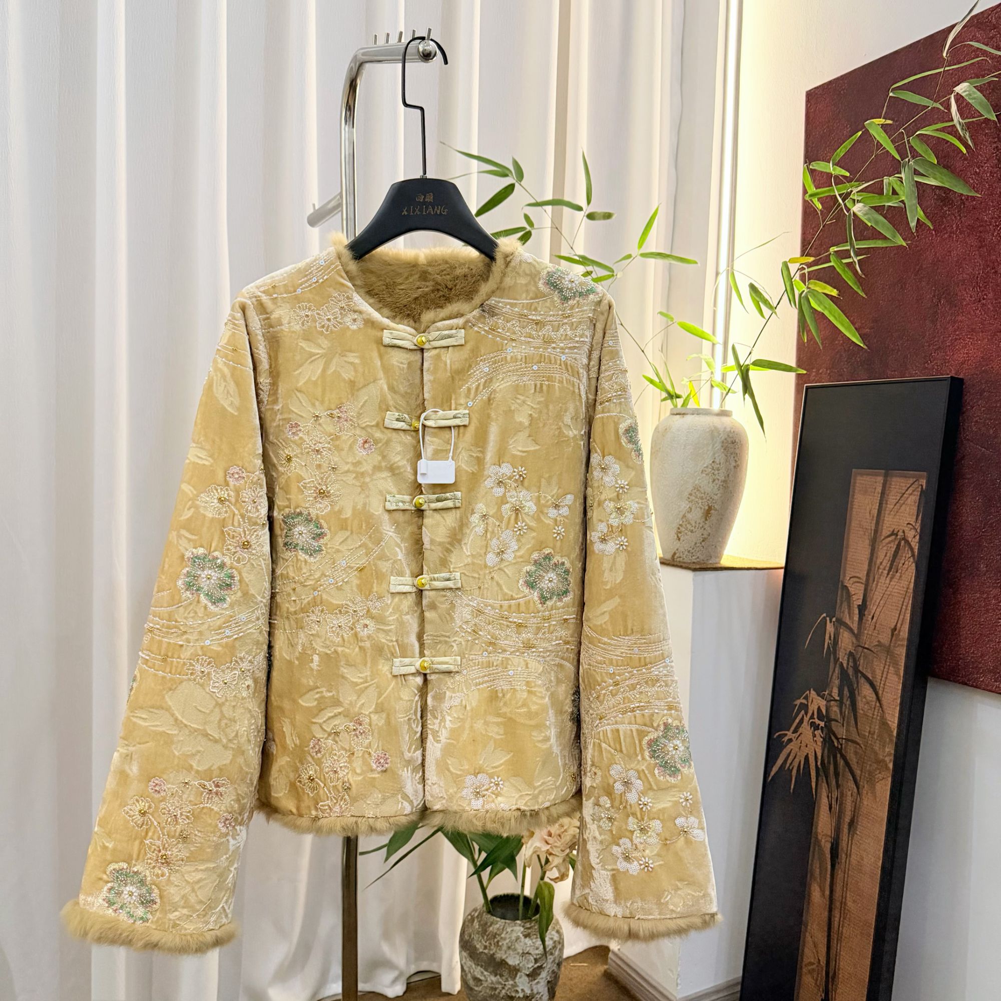 西厢【金盏花】新中式轻奢时尚重工刺绣加厚外套