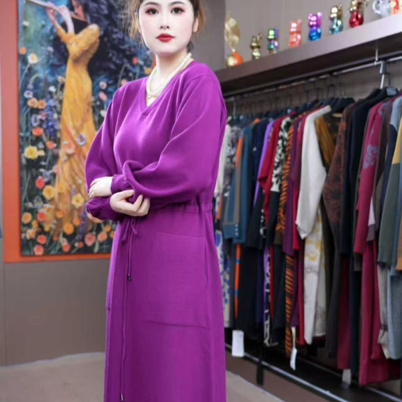 0116秋冬新款紫色显白宽松大码遮肚显瘦长款连衣裙