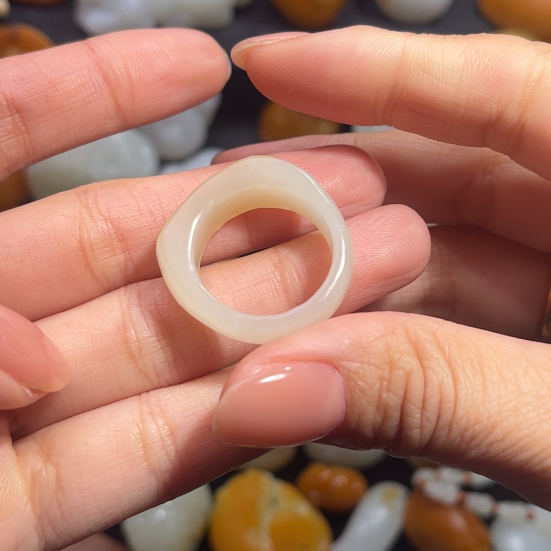 和田玉颈饰未镶嵌欢*