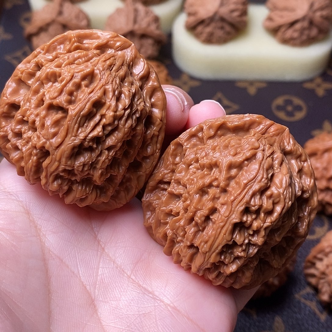 桃核吊坠全品南疆石45尺