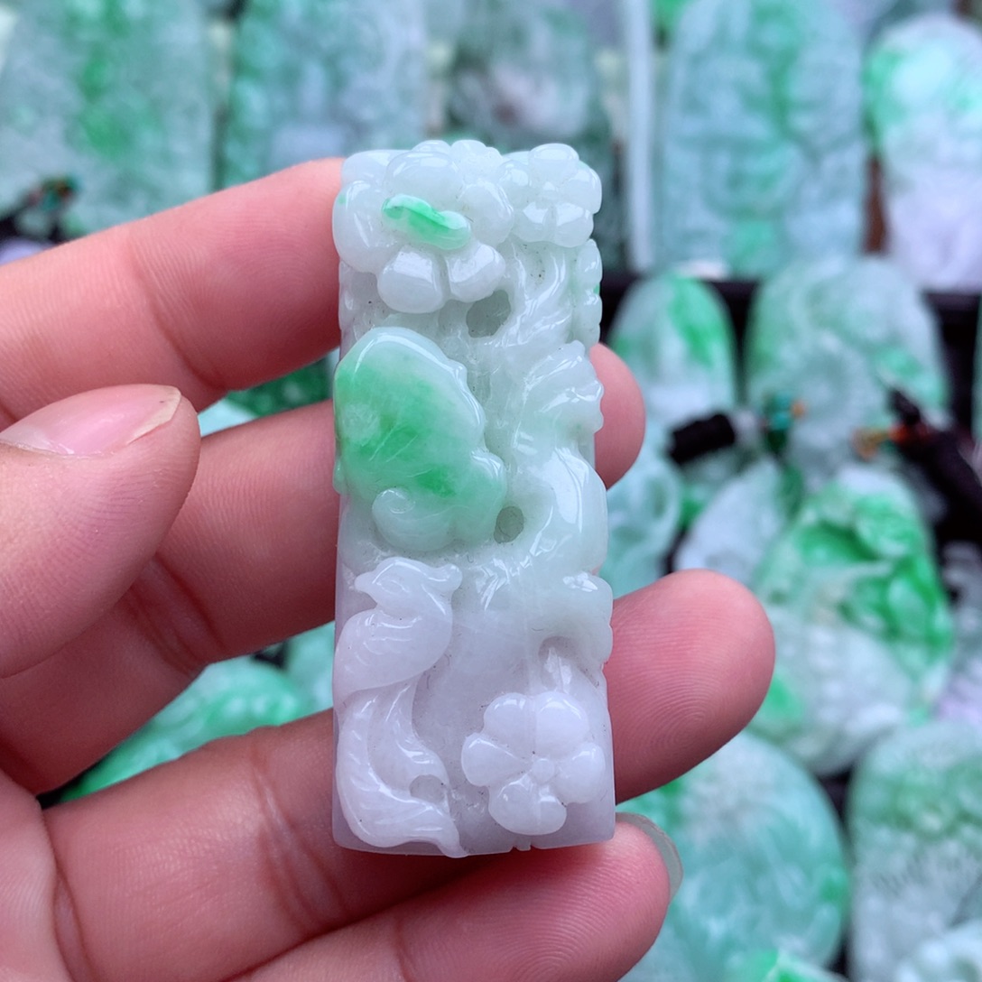 翡翠吊坠(不含链)未镶嵌